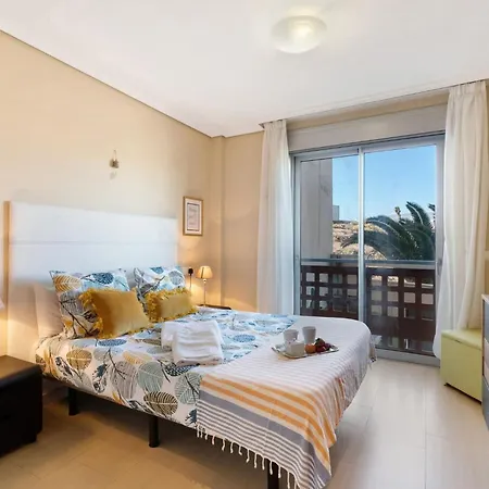 Apt Paradise شقة *